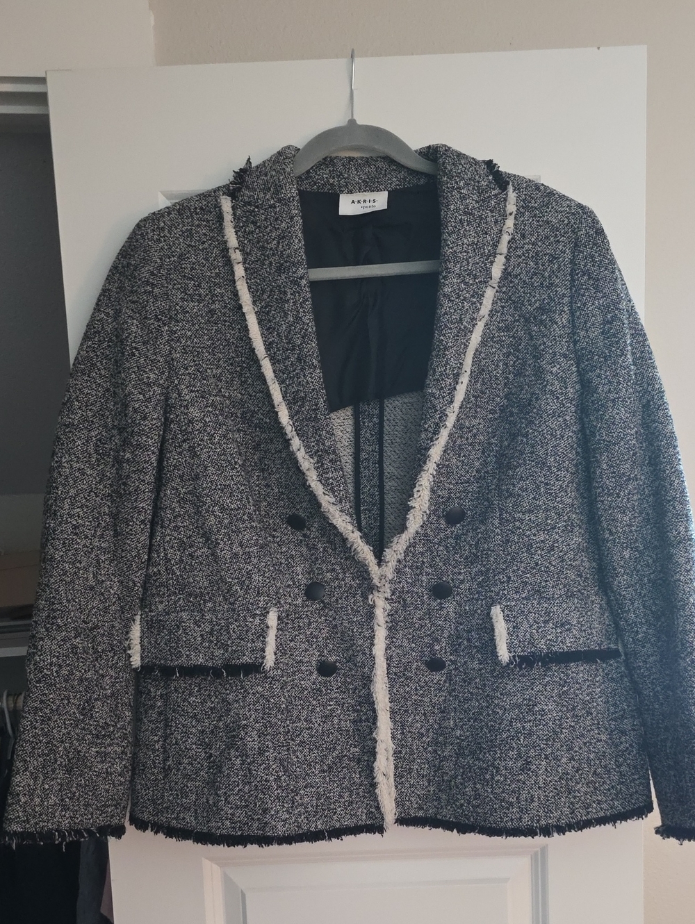 Akris Punto Black and White Tweed Double-Breasted Blazer